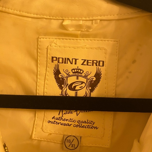 White point zero leather coat - Picture 8 of 8